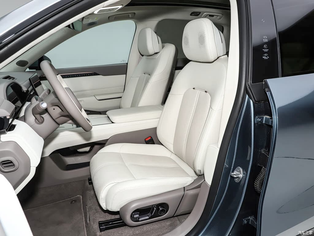 2026 Zeekr 7X — Zeekr 7X front seats, for export